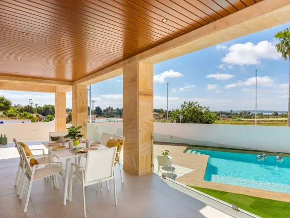 Villa 196 M² In Rojales, Spain