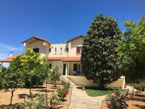 Detached House 200 M² In Eastern Peloponnese