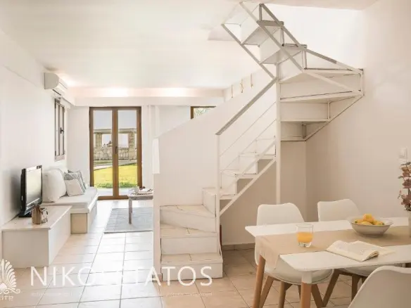 Commercial In Minies, Greece