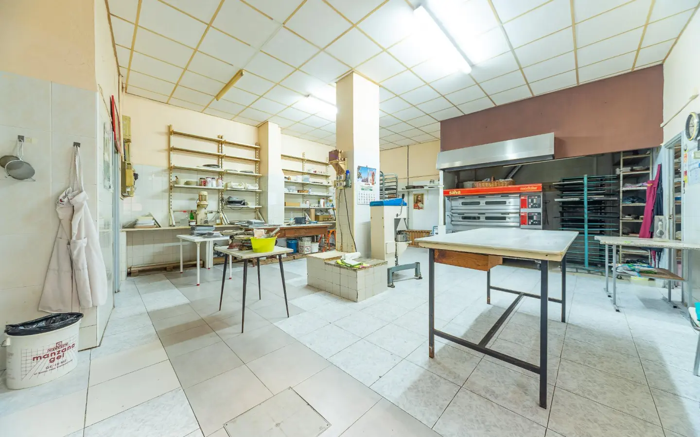 Commercial Unit In Novelda, Spain (150 M²)
