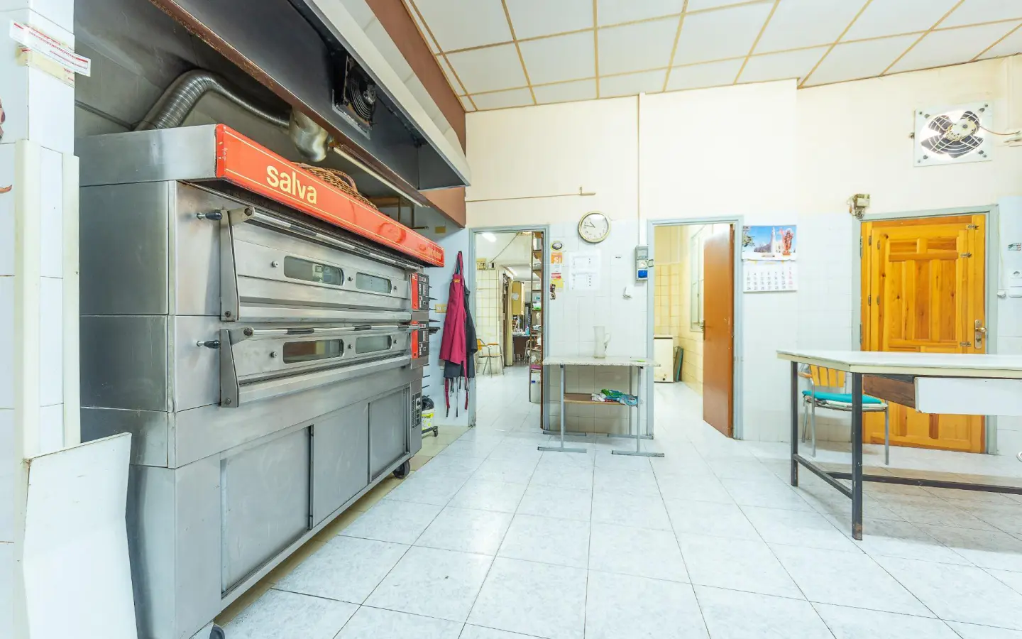 Commercial Unit In Novelda, Spain (150 M²)