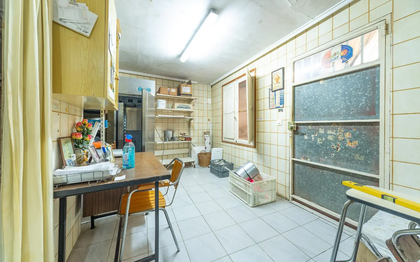 Commercial Unit In Novelda, Spain (150 M²)
