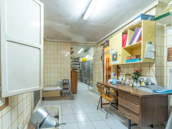 Commercial Unit In Novelda, Spain (150 M²)