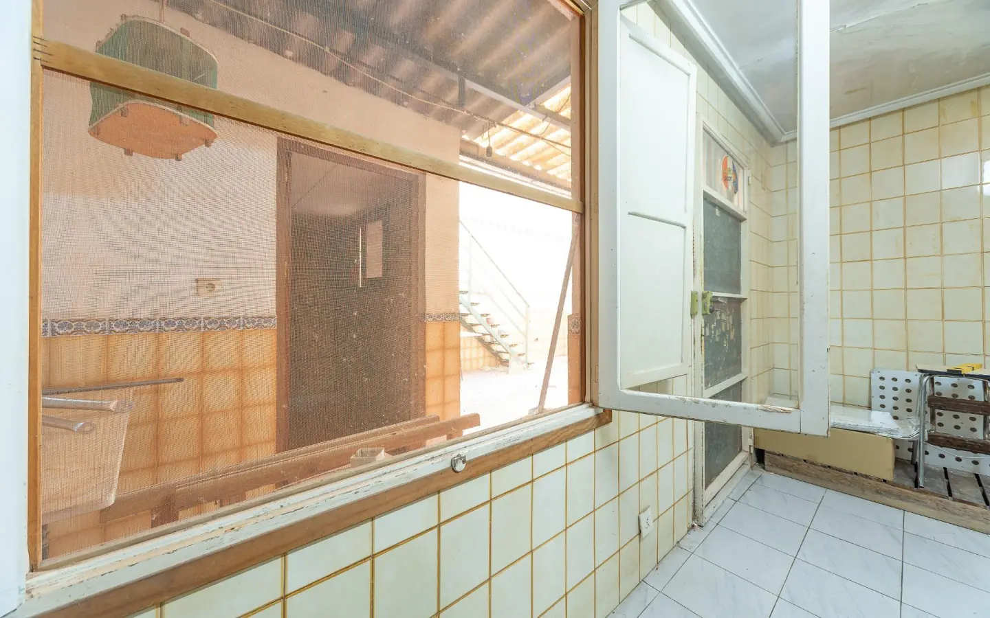 Commercial Unit In Novelda, Spain (150 M²)