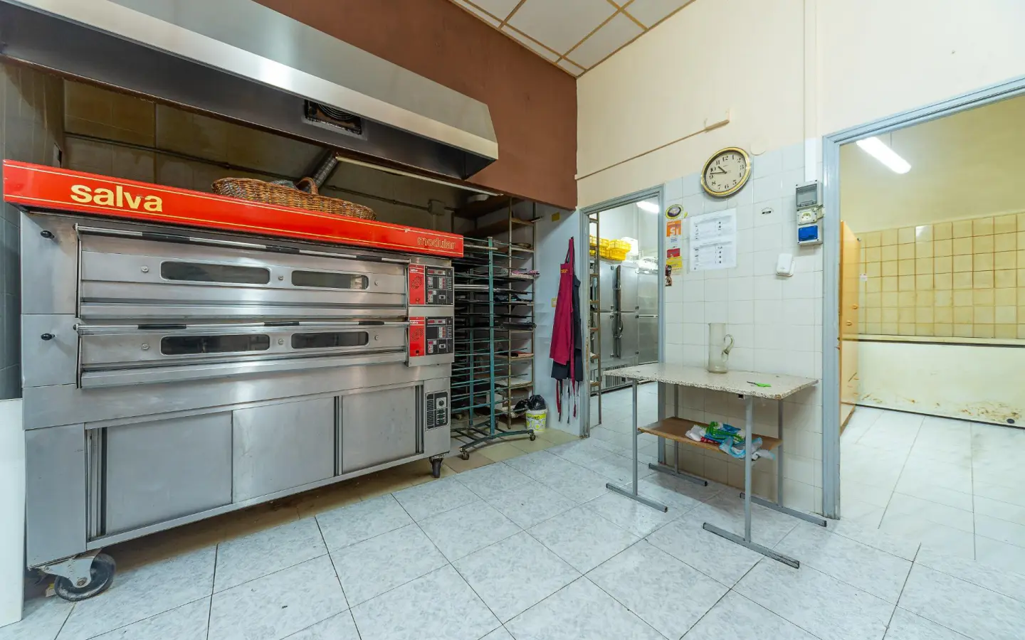Commercial Unit In Novelda, Spain (150 M²)