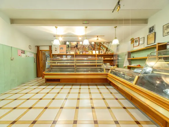 Commercial Unit In Novelda, Spain (150 M²)