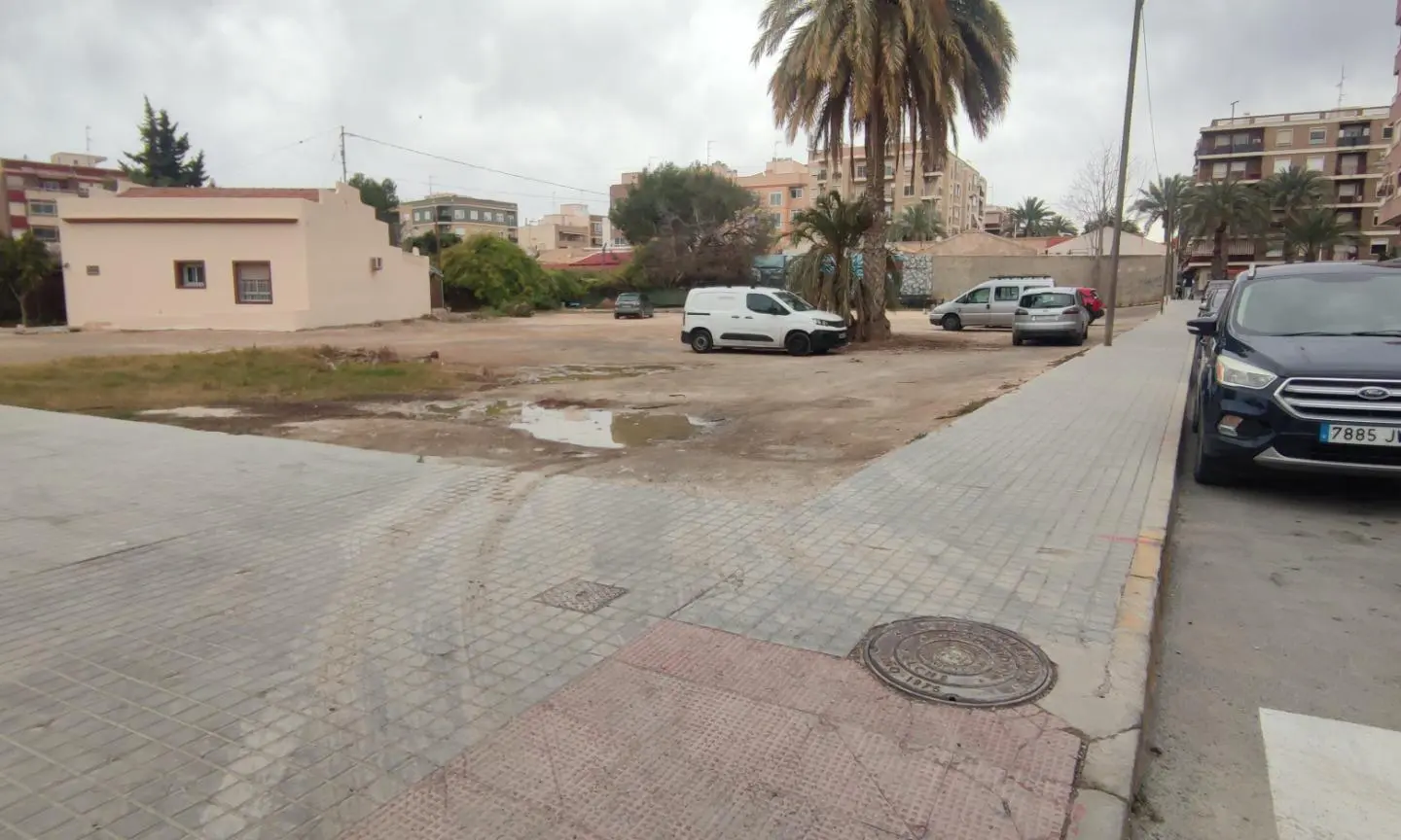 Urban Building Plot In Torrellano, Spain