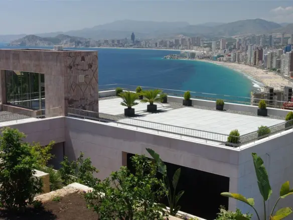5-bedroom Villa In Benidorm, Spain (700 M²)