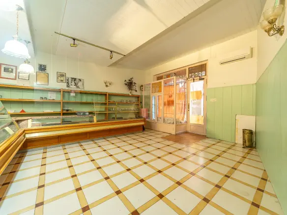 Commercial Unit In Novelda, Spain (150 M²)