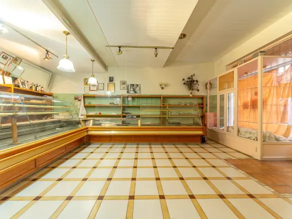 Commercial Unit In Novelda, Spain (150 M²)