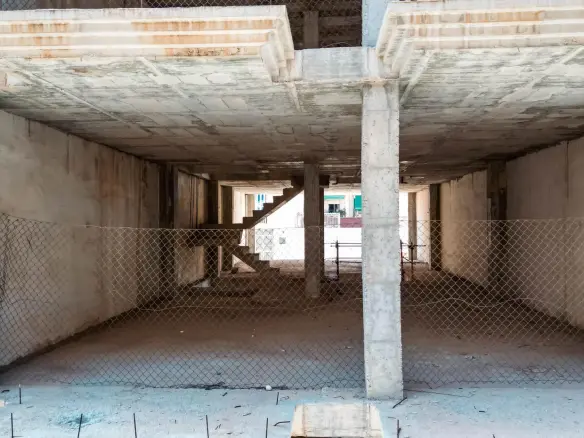 15-bedroom Urban Building Plot In Elche, Spain (475 M²)