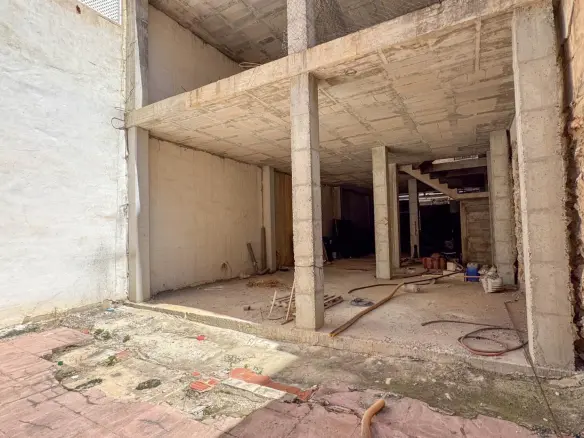 15-bedroom Urban Building Plot In Elche, Spain (475 M²)