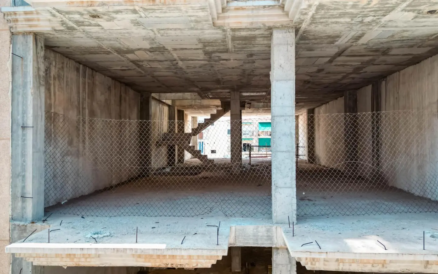 Urban Building Plot 475 M² In Elche, Spain