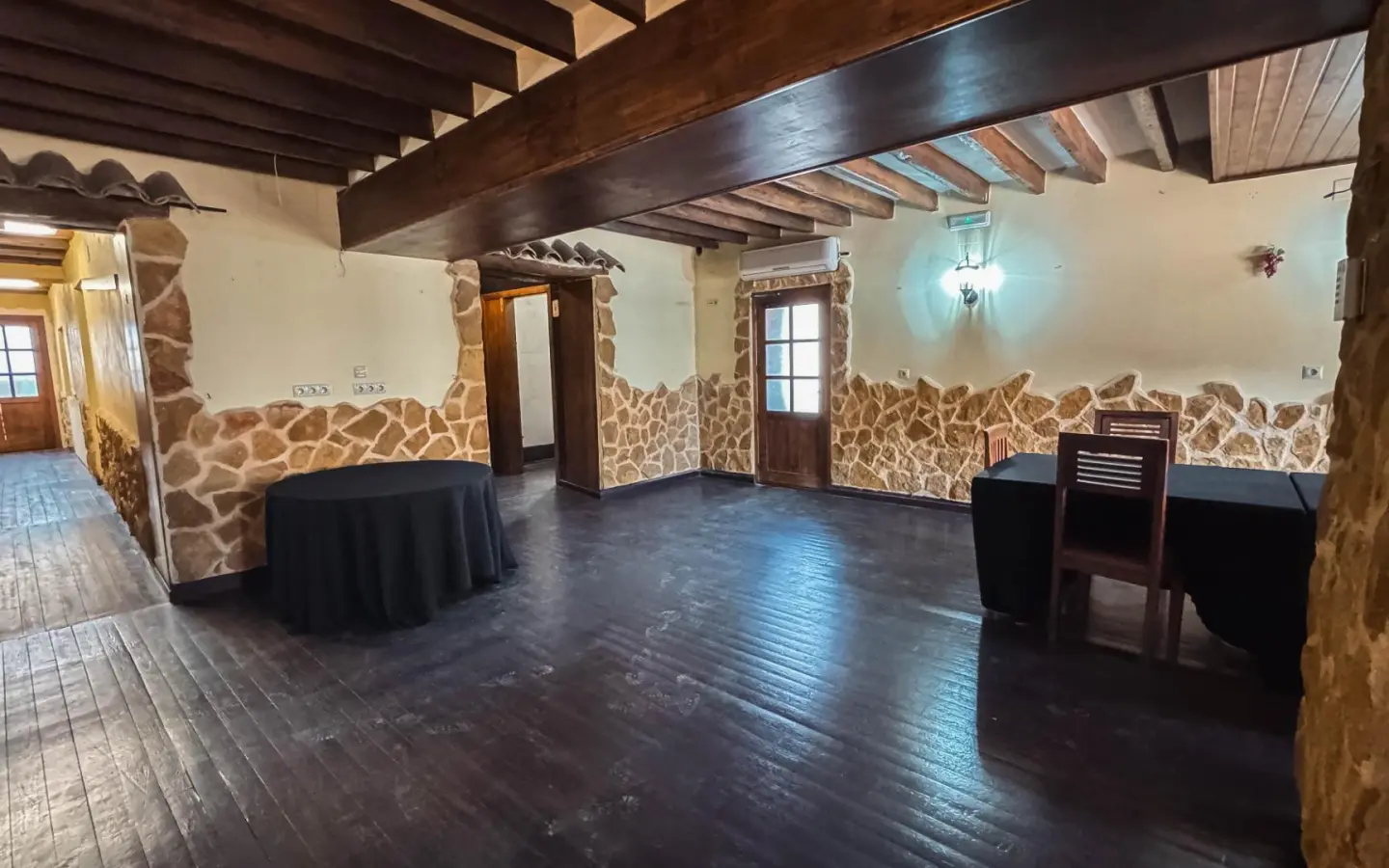 2-bedroom House In Monovar – Monover, Spain (375 M²)