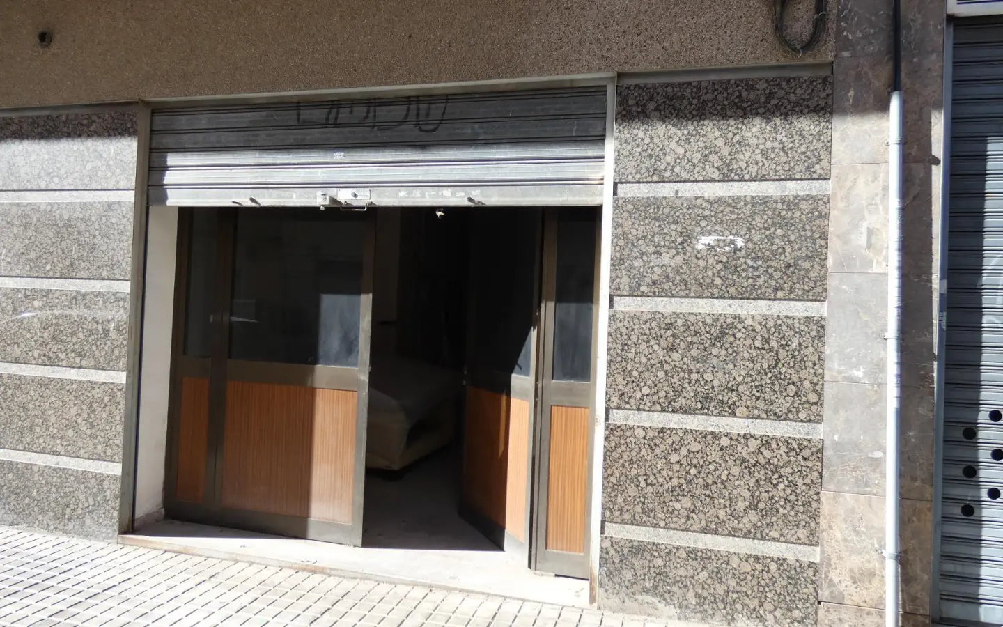 Commercial Unit In Elche, Spain (95 M²)