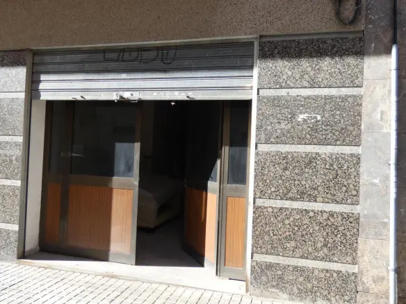 Commercial Unit In Elche, Spain (95 M²)