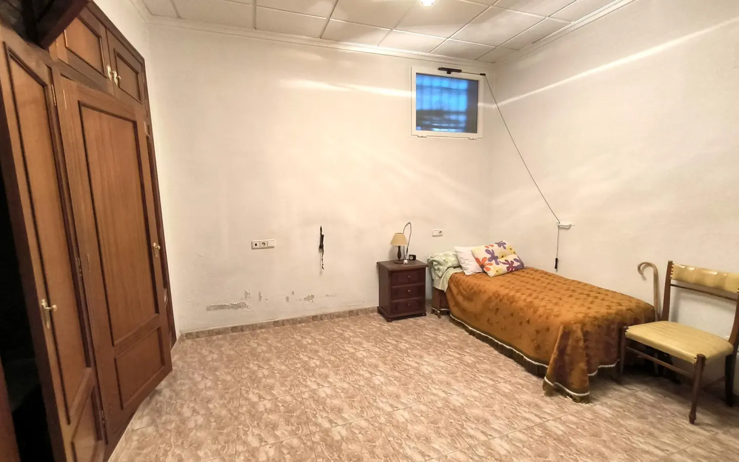 5-bedroom Village House In Algueña, Spain (153 M²)