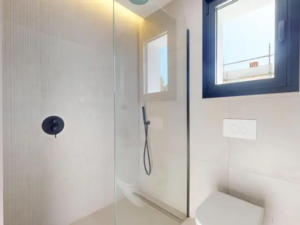 3-bedroom Villa In Polop, Spain (293 M²)