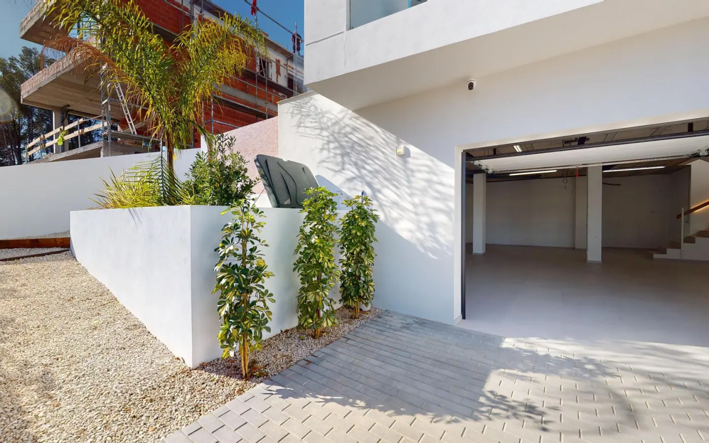 3-bedroom Villa In Polop, Spain (293 M²)