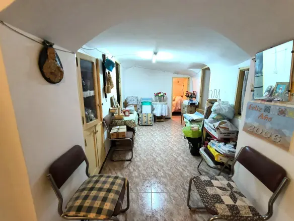 5-bedroom Village House In Algueña, Spain (153 M²)