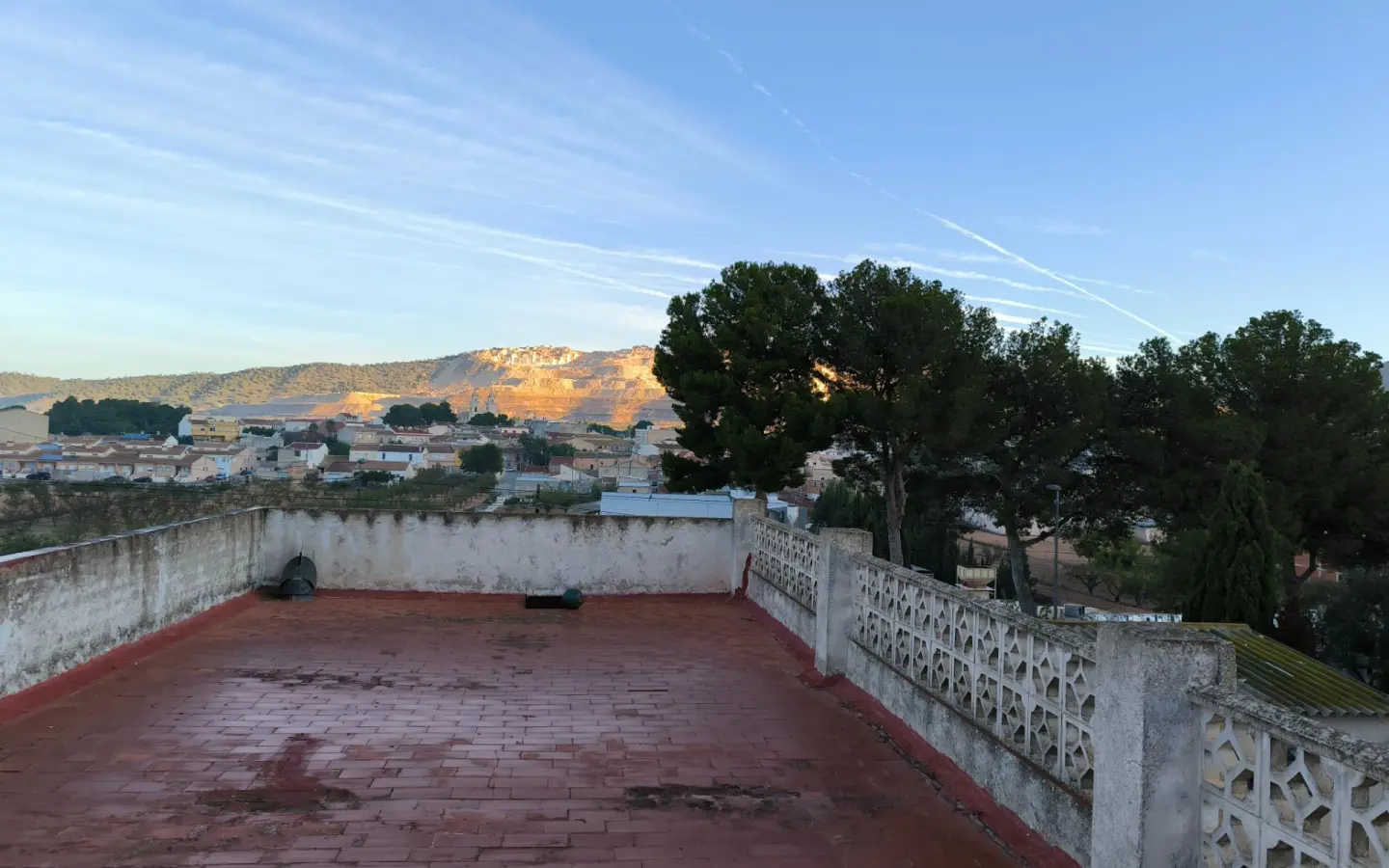 5-bedroom Village House In Algueña, Spain (153 M²)