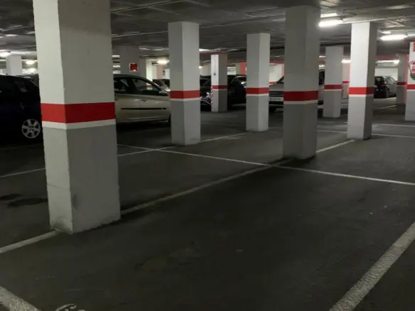 Garage In Elche, Spain (18 M²)