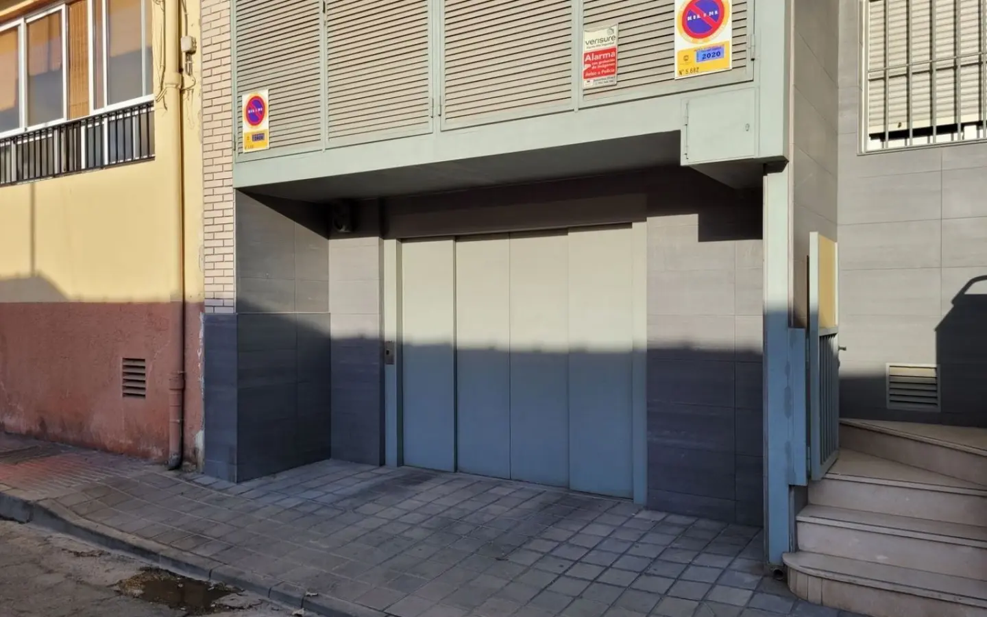 Garage In Alicante, Spain (22 M²)