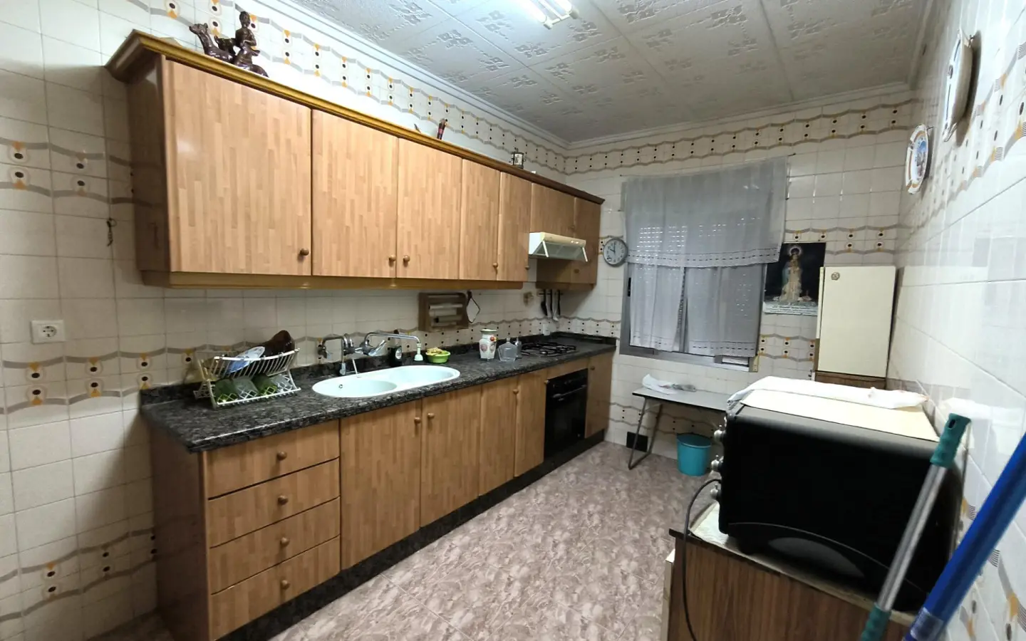 5-bedroom Village House In Algueña, Spain (153 M²)