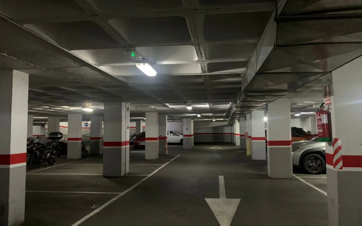 Garage In Elche, Spain (18 M²)
