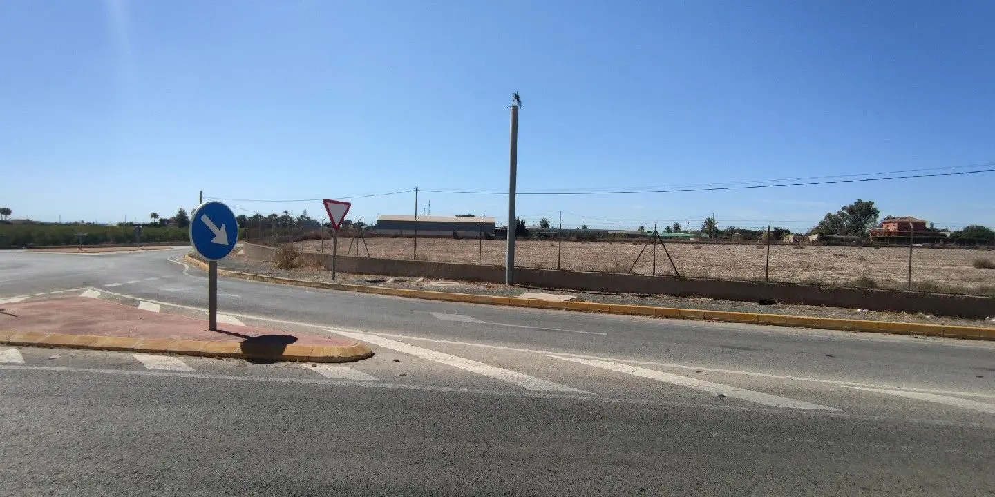 Urban Plot In Elche Pedanias, Spain (795 M²)