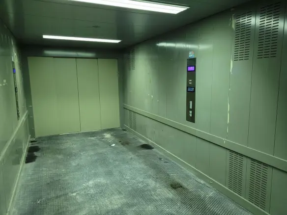 Garage In Alicante, Spain (22 M²)