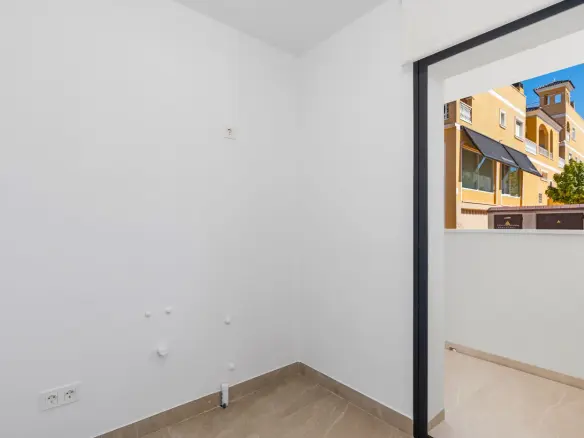 3-bedroom Apartment In Benijofar, Spain (117 M²)