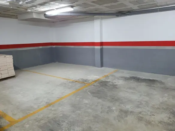Garage In Alicante, Spain (22 M²)