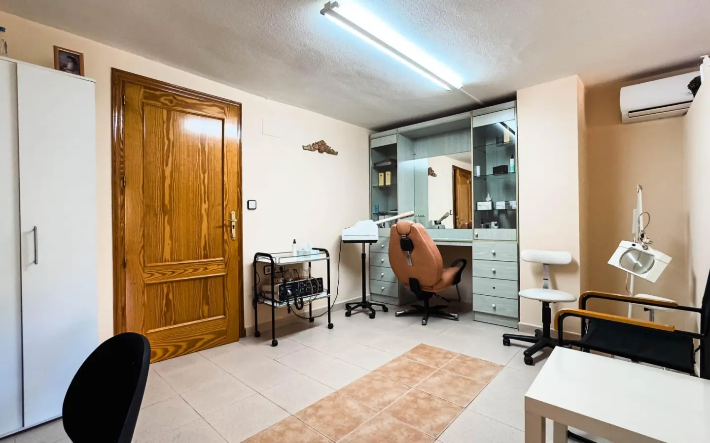 Office In Elche, Spain (106 M²)
