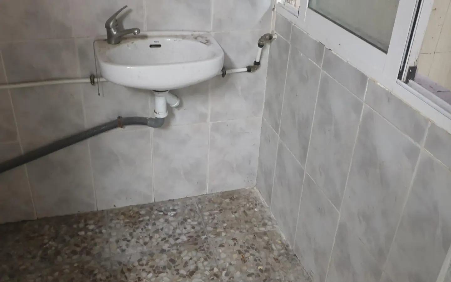 Commercial Unit In Elche, Spain (100 M²)