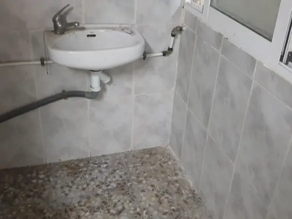 Commercial Unit In Elche, Spain (100 M²)