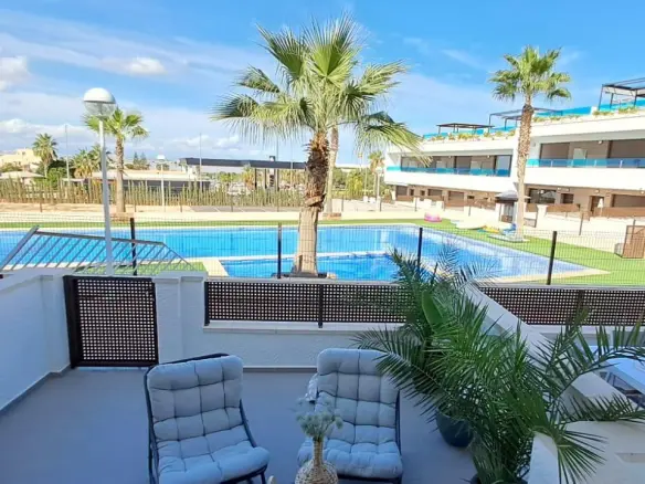 3-bedroom Terraced House In Torrevieja, Spain (115 M²)