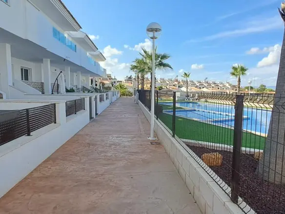 3-bedroom Terraced House In Torrevieja, Spain (115 M²)