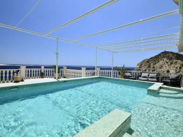 24-bedroom Hotel In Benidorm, Spain (2.451 M²)