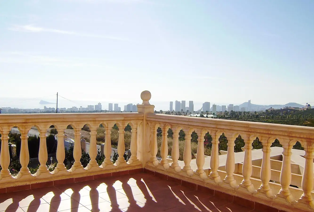7-bedroom Villa In Benidorm, Spain (926 M²)