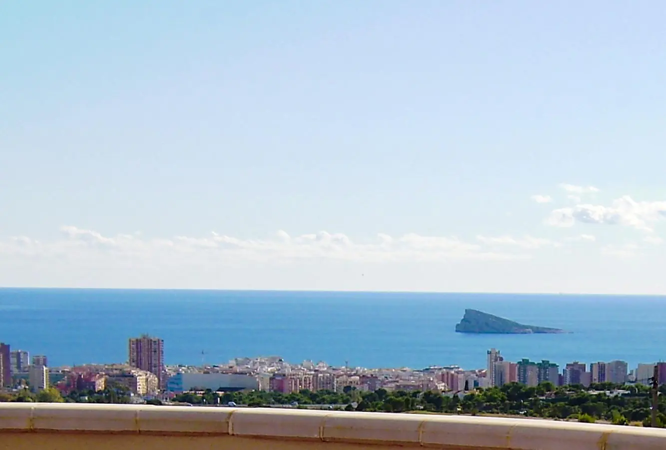 7-bedroom Villa In Benidorm, Spain (926 M²)