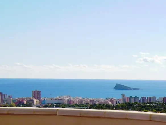 7-bedroom Villa In Benidorm, Spain (926 M²)