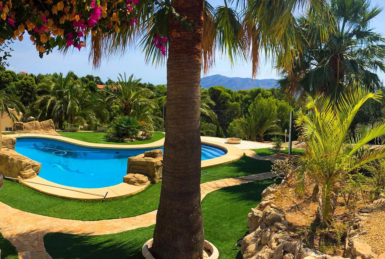 7-bedroom Villa In Benidorm, Spain (926 M²)