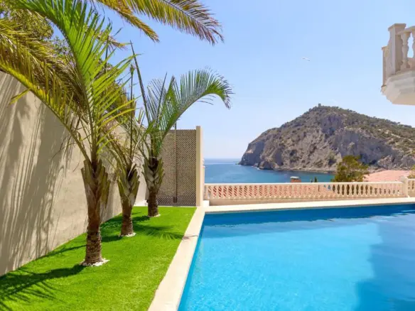 24-bedroom Hotel In Benidorm, Spain (2.451 M²)
