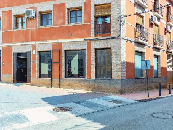 Commercial Unit In Mula, Spain (130 M²)