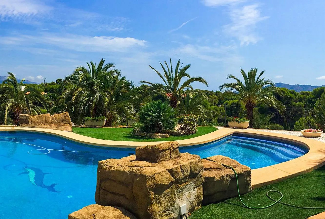 7-bedroom Villa In Benidorm, Spain (926 M²)