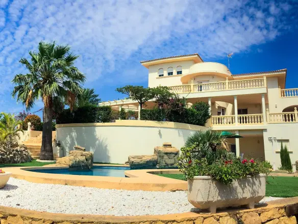 7-bedroom Villa In Benidorm, Spain (926 M²)
