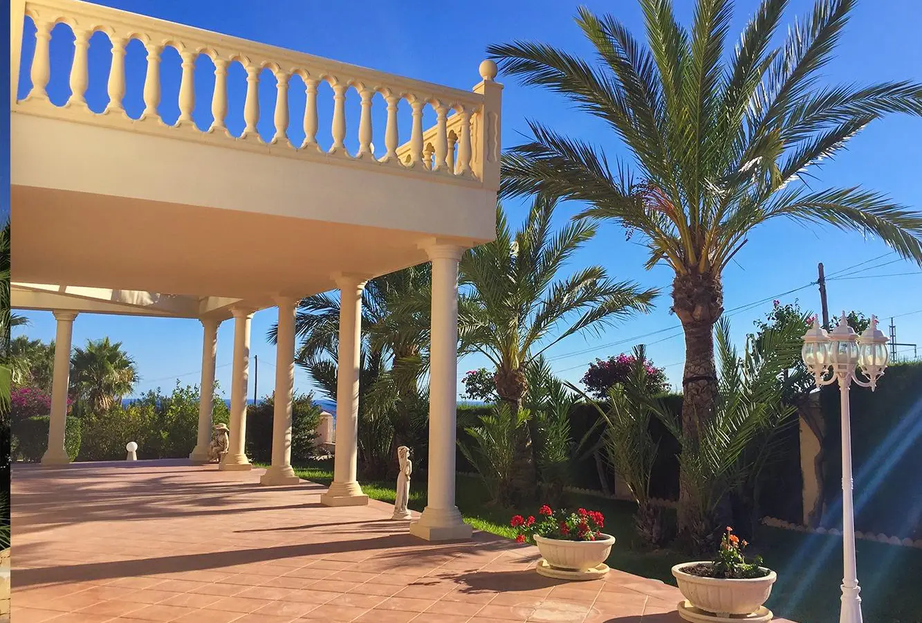 7-bedroom Villa In Benidorm, Spain (926 M²)