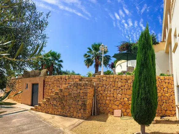 7-bedroom Villa In Benidorm, Spain (926 M²)