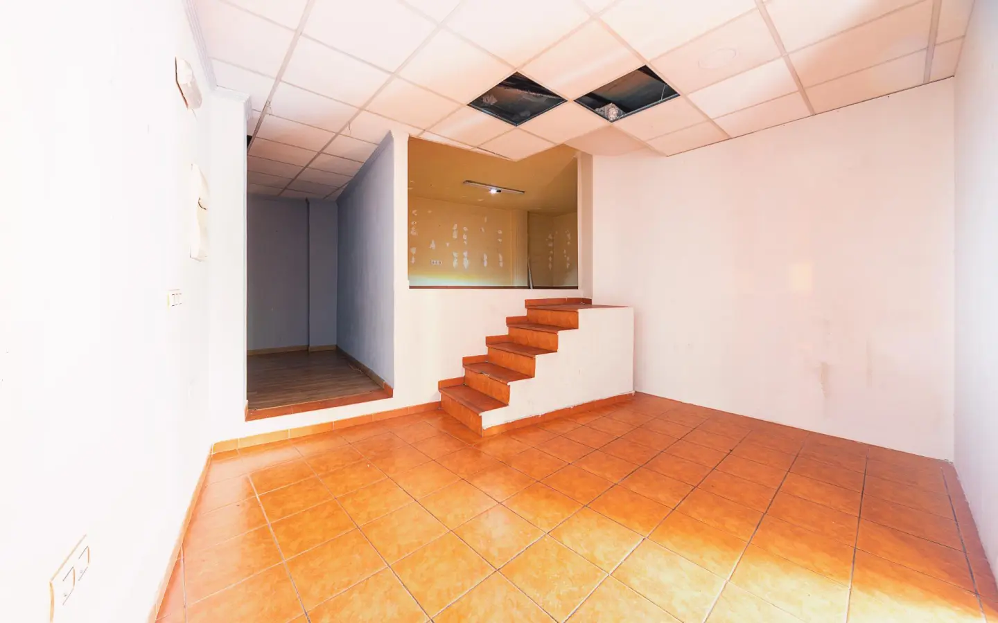 Commercial Unit In Mula, Spain (130 M²)